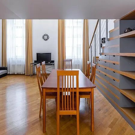 דירה Amazing Loft In The Heart Of The Old Town *